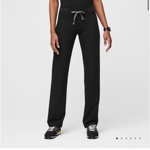 FIGS Livingston basic scrub pants